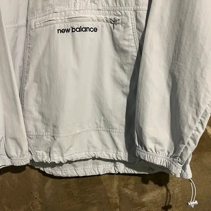 [BUNJANG] New Balance Half-Zip Windbreaker / 뉴발란스 반집업 바람막이