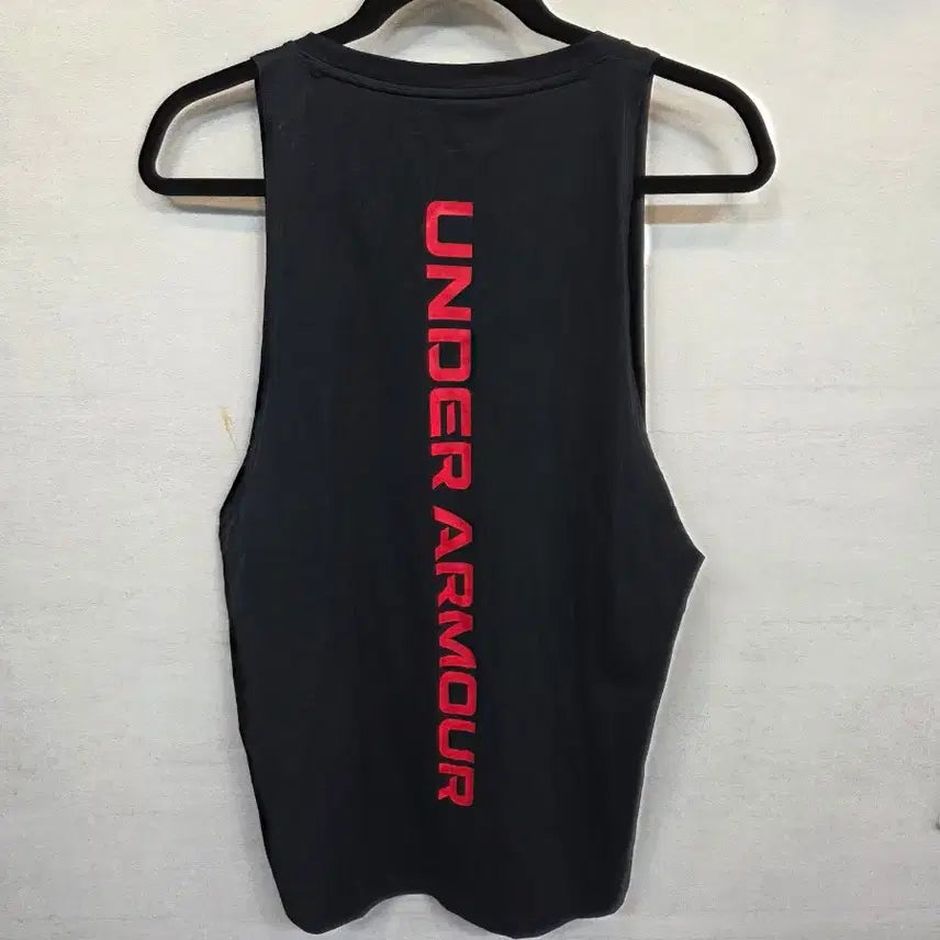 [BUNJANG] Under Armour Baseline Sleeveless Tank Top (M) / 언더아머 베이스라인 민소매나시 탱크탑 m
