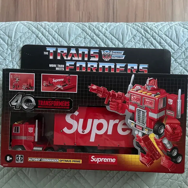 [BUNJANG] Supreme x Transformers Optimus Prime Limited Edition / 슈프림 트렌스포머 옵티머스프라임 한정판
