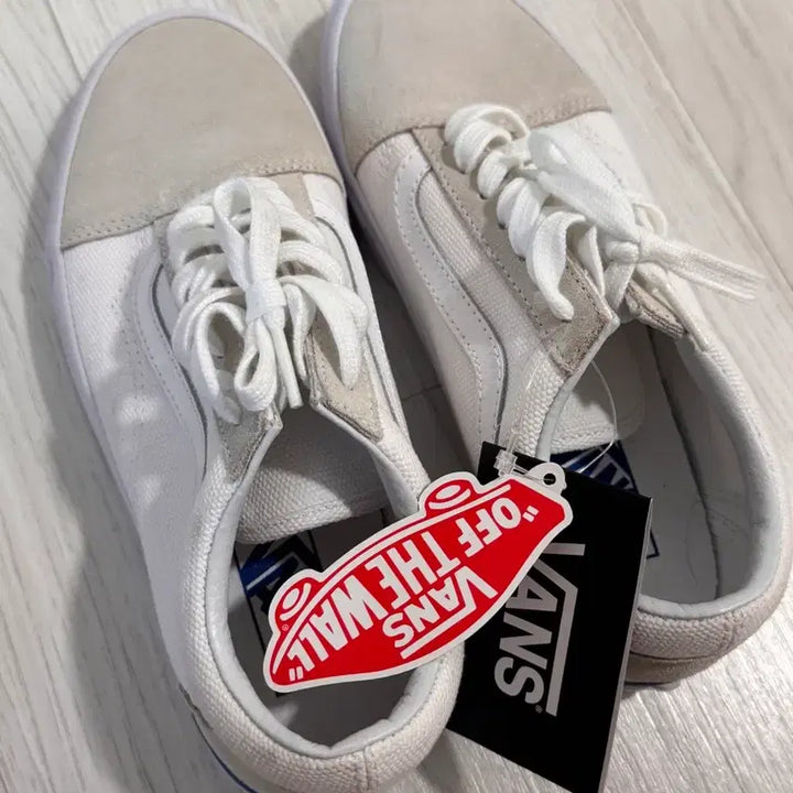 [BUNJANG] Vans Old Skool Suede Sneakers White/Beige / (새상품) 반스 올드스쿨 스웨이드 화이트/베이지 240