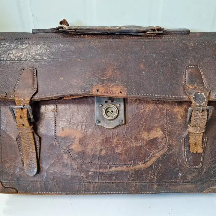 [BUNJANG] Vintage Leather Briefcase / 근대사 수집 자료 옛날 민속품 통 가죽  서류 가방
