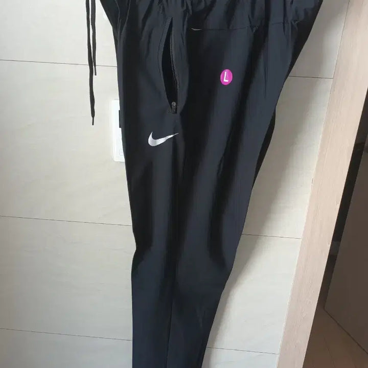[BUNJANG] Nike Dri-FIT Cooling Training Pants - Black, L / 나이키 드라이핏 여름용 냉감 팬츠 L 블랙  새상품