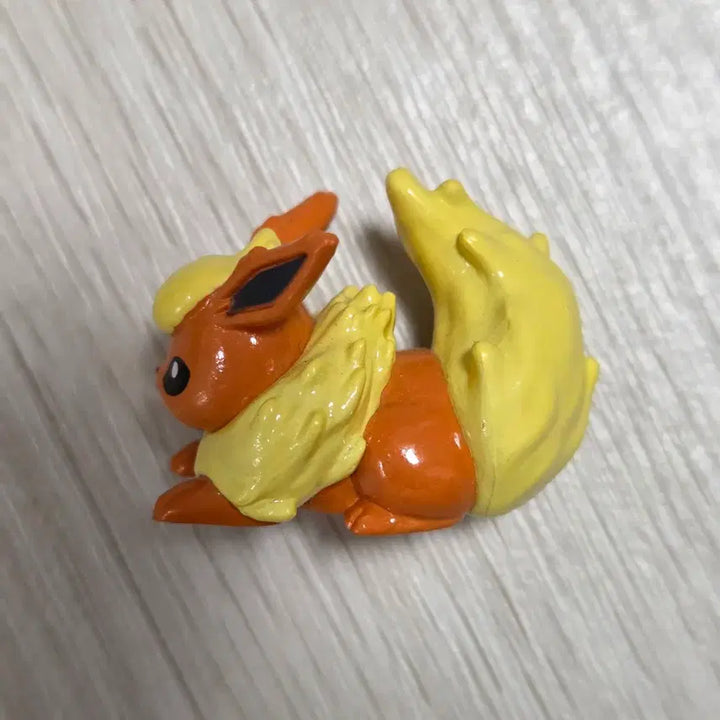 [BUNJANG] Pokémon Booster Bath Bomb Figure / 포켓몬 배쓰밤 부스터 피규어