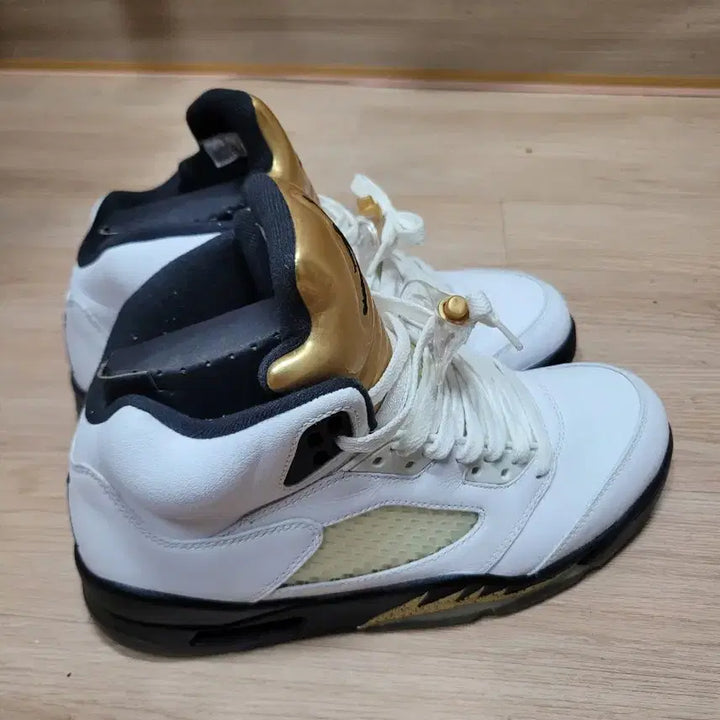 [BUNJANG] Nike Air Jordan 5 White/Gold / 나이키 에어 조던5 화이트/골드 260