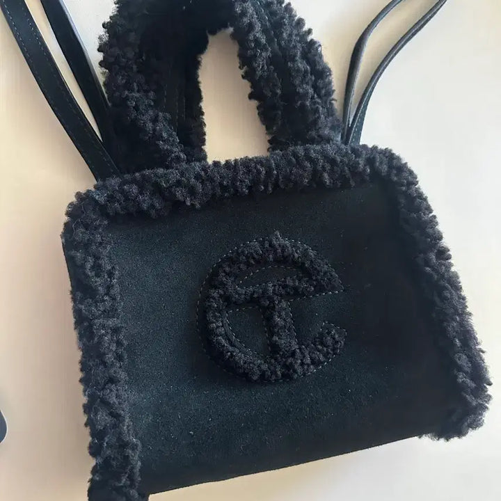 [BUNJANG] Telfar x UGG Small Shopping Bag Black / 텔파 어그 스몰 쇼퍼백 블랙 뽀글이