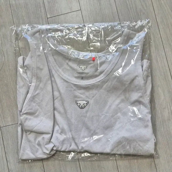 [BUNJANG] Dynafit Functional Sleeveless T-shirt White M / 다이나핏 기능성 민소매 나시 화이트 M95