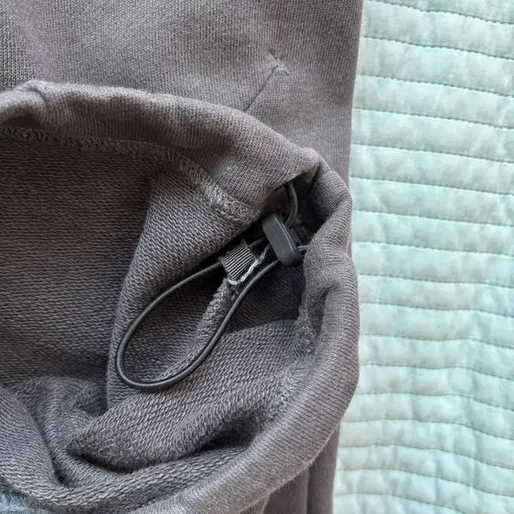 [BUNJANG] Freker Sweatpants / freker 스웻팬츠