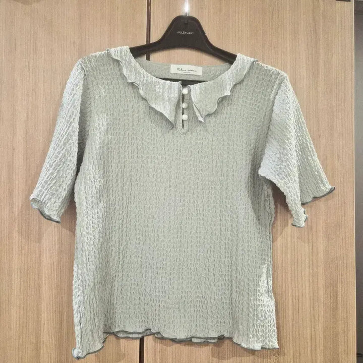 [BUNJANG] Frill Blouse / 반팔 프릴 블라우스