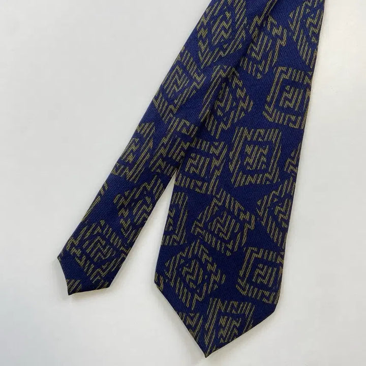 [BUNJANG] Christian Dior Silk Necktie / 크리스찬 디올(Dior) 명품 정품 넥타이