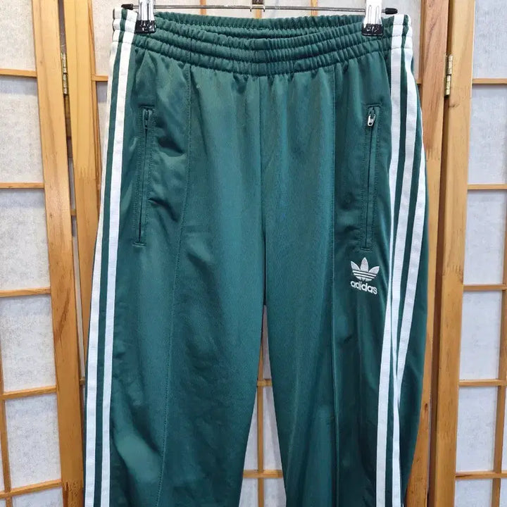 [BUNJANG] Adidas Three-Stripes Track Pants Green S / 아디다스 삼선 트레이닝 바지 녹색 S