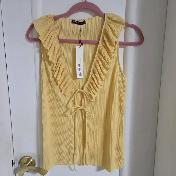 [BUNJANG] Zara Shirring Vest Yellow / (새상품)자라 셔링 베스트