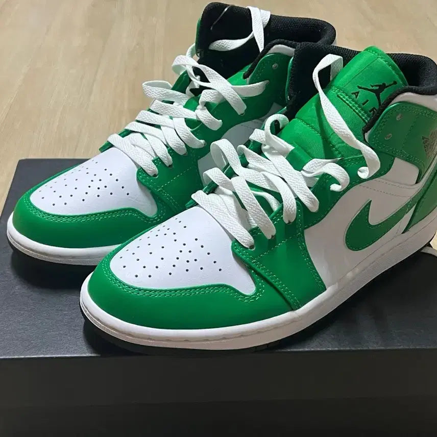 [BUNJANG] Nike Air Jordan Green Sneakers / 나이키 에어조던 초록색