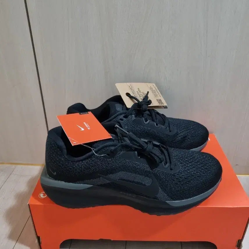 [BUNJANG] Nike Winflo 11 Running Shoes 245 / 미시착새상품)) 나이키 윈플로우11 러닝운동화 245