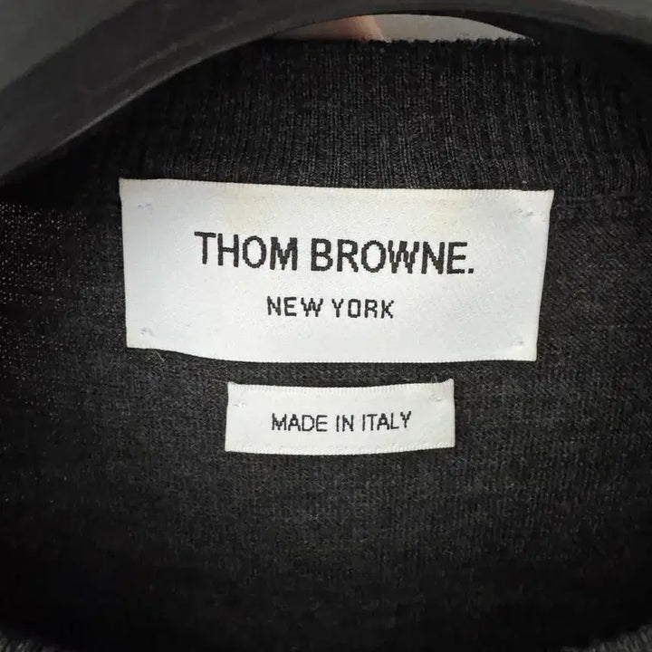 [BUNJANG] Thom Browne Fine Merino Wool Stitch Crewneck Dark Grey Size 2 / 톰브라운 파인 메리노 울 스티치 니트 다크그레이 2사이즈
