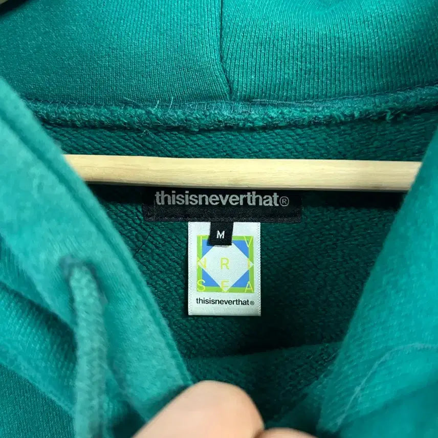 [BUNJANG] thisisneverthat Green Cropped Hoodie M / M) 디스이즈네버댓 그린 크롭후드티