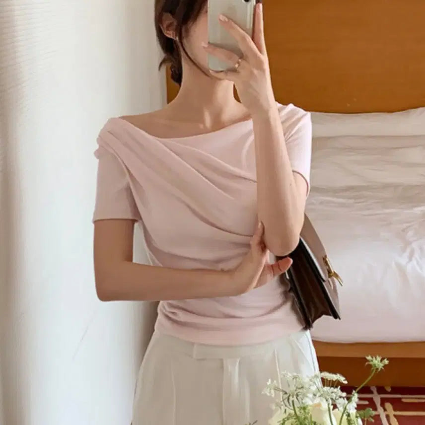 [BUNJANG] Ballet Pink "Perbit" Shirring Short Sleeve Top / 단종된 상품 발렛핑크 퍼빗 퍼스널컬러 여리셔링 오프티 탑 (반팔버전)
