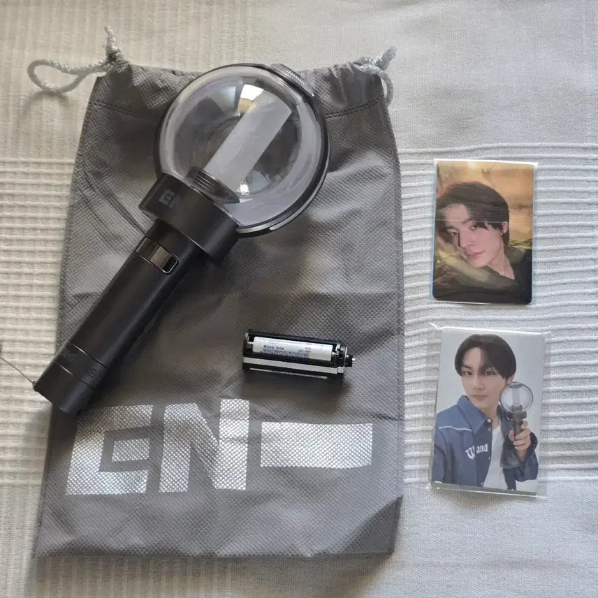 [BUNJANG] ENHYPEN Engine Zone Photocard + Engine Stick 2 Bundle Set / 엔진존포카+엔진봉2 풀구성(올해 1회사용,박스없음) 엔하이픈