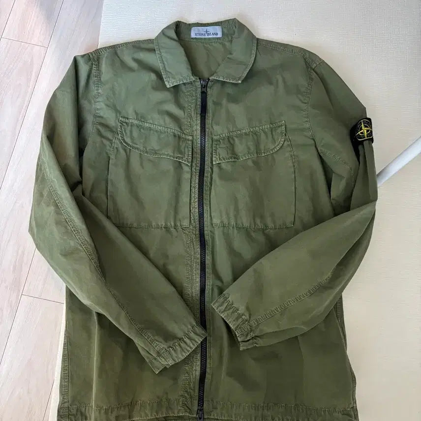 [SOLD OUT] 스톤아일랜드 카키색 셔츠 자켓 L