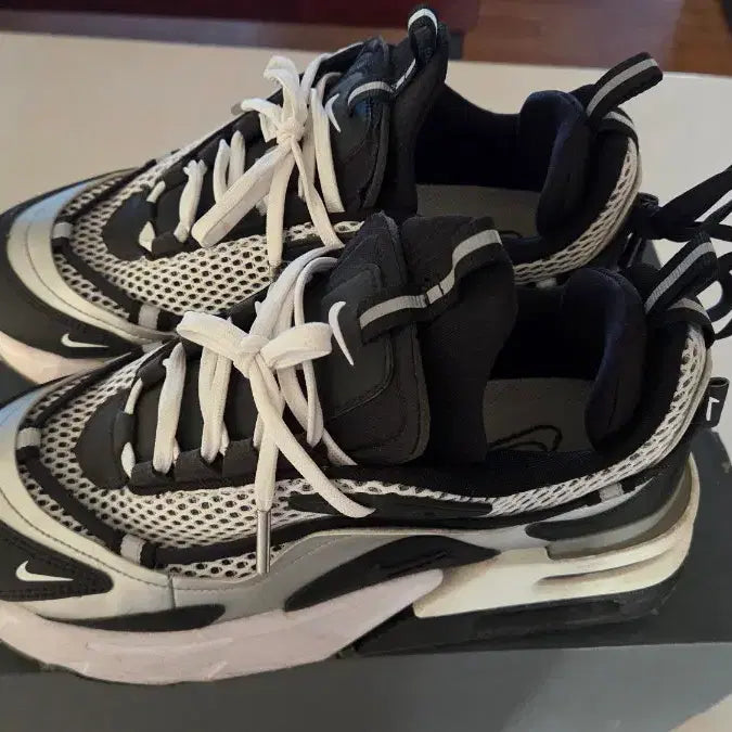 [BUNJANG] Nike Air Max Furiosa Silver and Black / (W) 나이키 에어맥스 퓨리오사 실버 앤 블랙