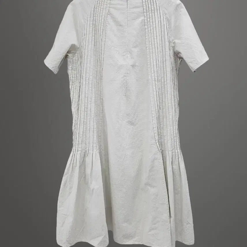 [BUNJANG] COS Pin-tuck Dress / COS 코스 핀턱 원피스예요