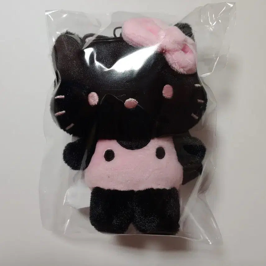 [BUNJANG] WAKEMAKE Hello Kitty Doll Keyring (Sealed) / 미개봉)웨이크메이크 헬로키티 인형 키링 웨메 키티