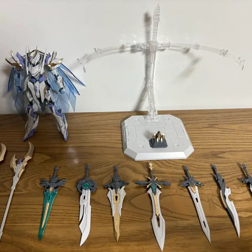 [BUNJANG] 1/144 Scale Mechanic Plastic Model Kit Bundle with Weapon Parts / (가조립)1/144 사이즈 메카닉 프라모델 + 무기 파츠 일괄