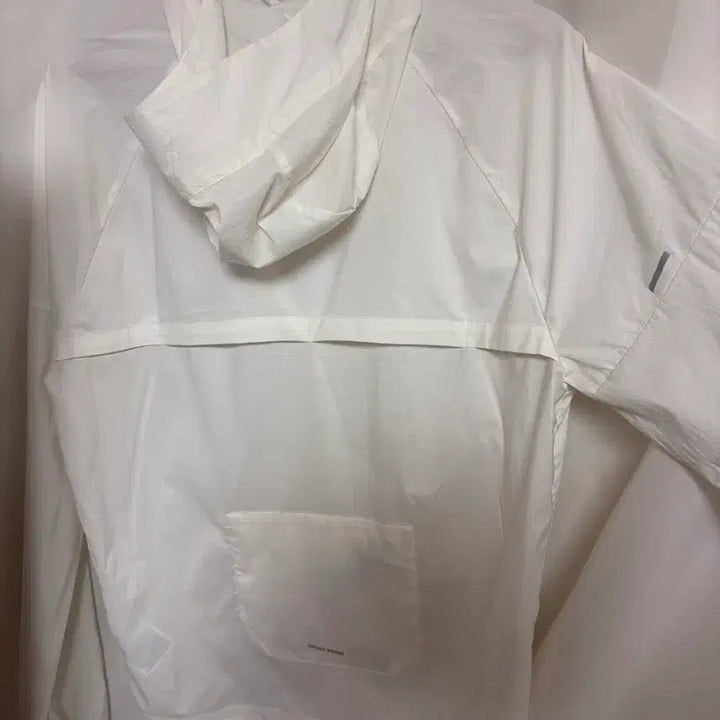 [BUNJANG] Nike Running Lightweight Packable White Hooded Jacket / 나이키 러닝 경량 패커블 바람막이 화이트 후드 자켓