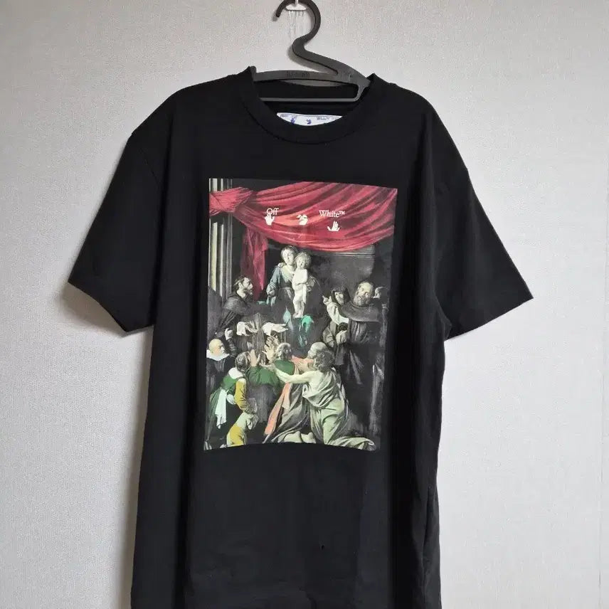 [BUNJANG] Off-White Black Painting T-Shirt / 오프화이트 블랙 페인팅 반팔 티셔츠