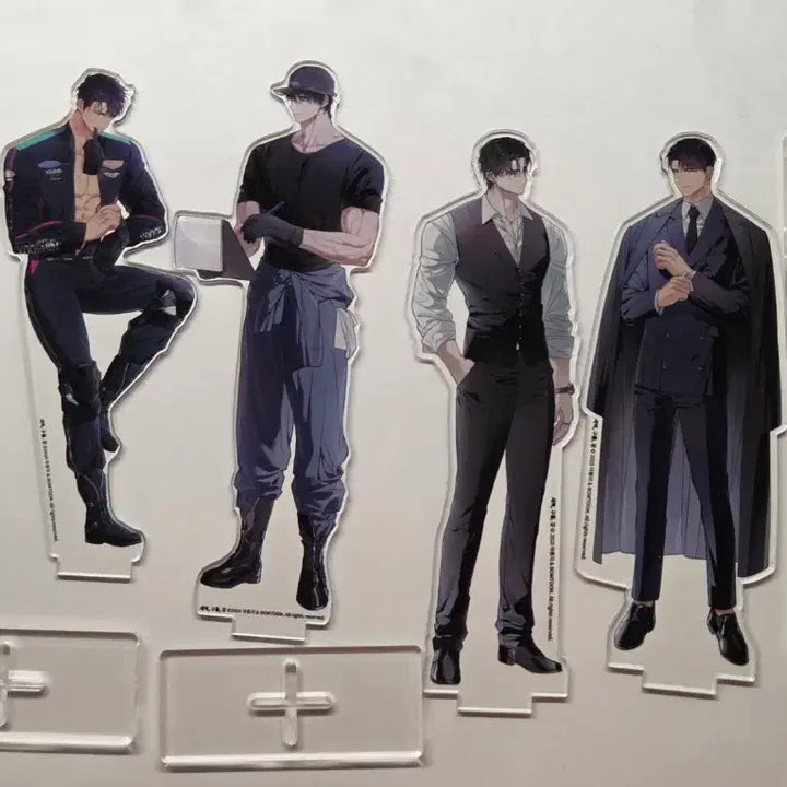 [BUNJANG] Saebyeokgu-reumgang Acrylic Stand Bundle Set / 새벽구름강 새구강 아크릴 스탠드 4종 일괄양도 판매