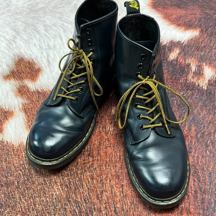 [BUNJANG] Dr. Martens 1460 8-Eye Deep Green Boots / [270] 닥터마틴 1460 8홀 딥그린 부츠