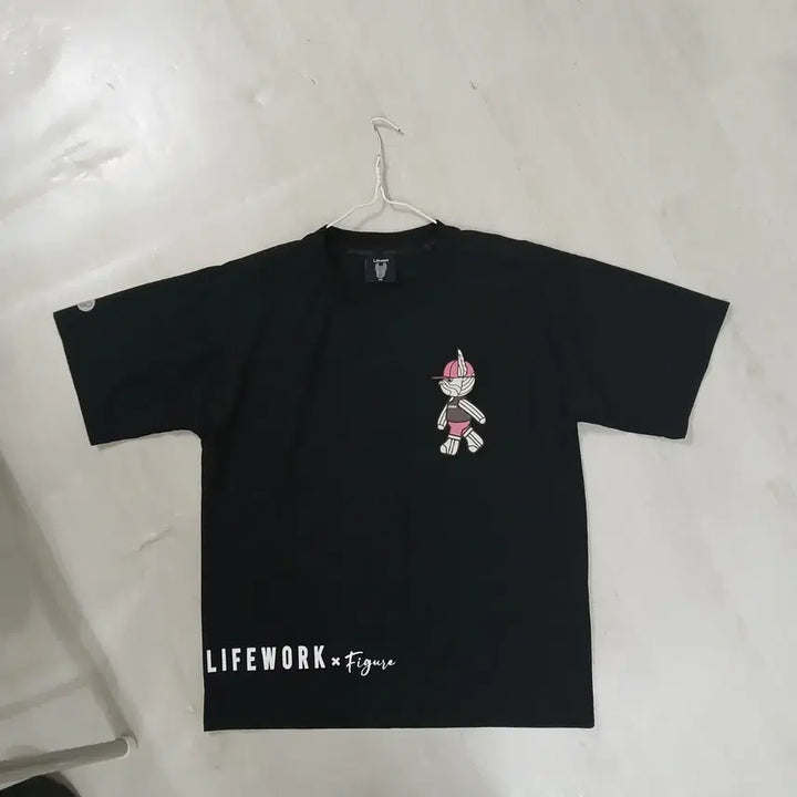 [BUNJANG] Life Work Figure T-Shirt Black / 라이프워크 피규어 반팔티 블랙 정품 실측 55반~날씬66