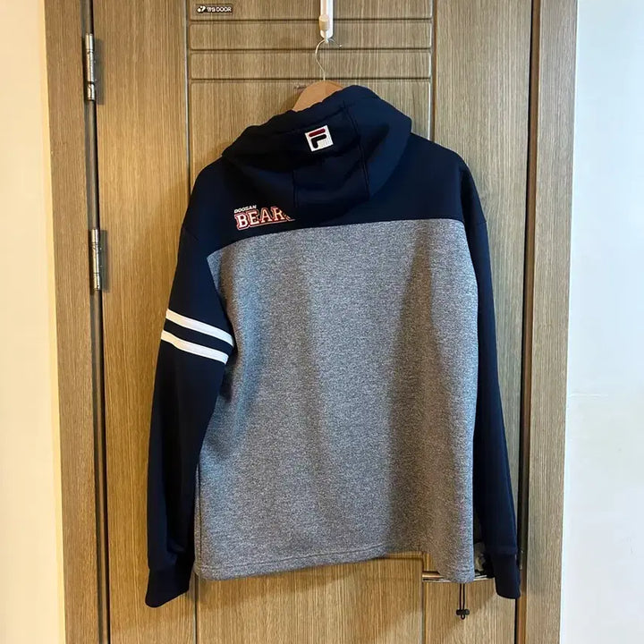 [BUNJANG] Doosan Bears Authentic Player Issue Bench Hooded Sweatshirt (Size 100) / 두산베어스 어센틱 지급용 벤치 후드티 (100)