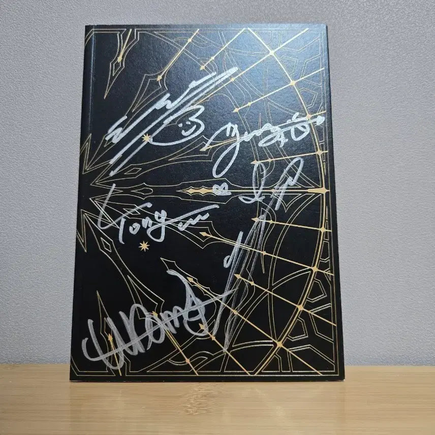 [BUNJANG] D1CE Wake Up : Roll the World Signed Album / D1CE 디원스 싸인앨범  Wake up : Roll the Wo