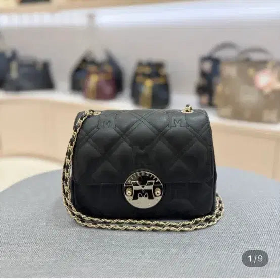 [BUNJANG] MCM Quilting Chain Shoulder Bag / 메트로시티 퀼팅 블랙 체인백