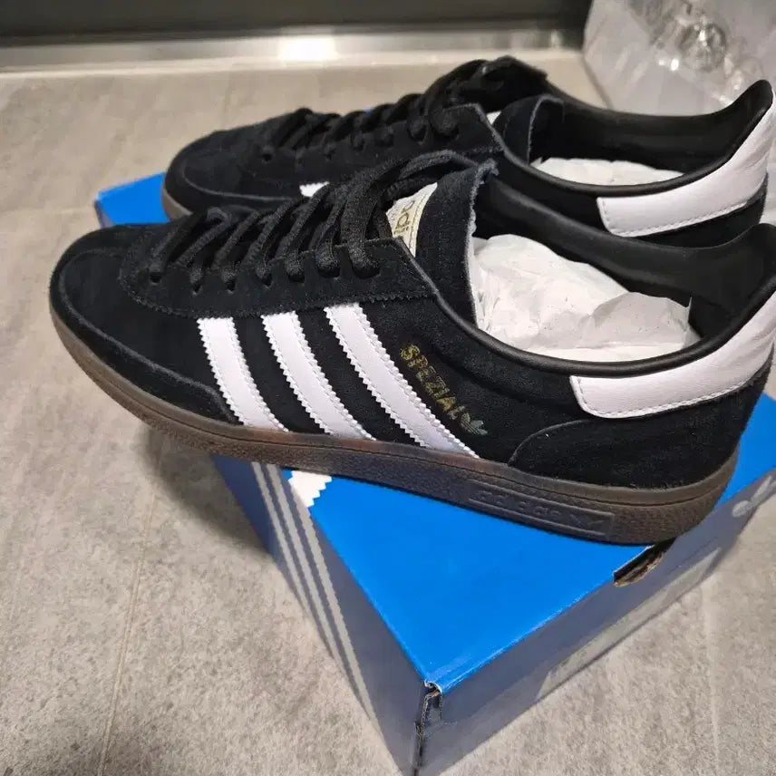 [BUNJANG] Adidas Spezial DB3021 Black / 아디다스 스페지알 DB3021 블랙 265 팝니다.