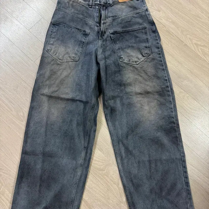 [BUNJANG] Project GR Backward Dirty Denim Jeans Size 2 / [2] 프로젝트GR 백워드 더티 데님