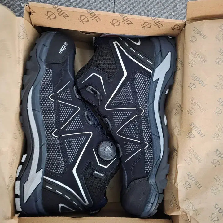 [BUNJANG] ZIBEN Hiking Boots Black / 지벤 ZIBEN 등산화 블랙 새상품