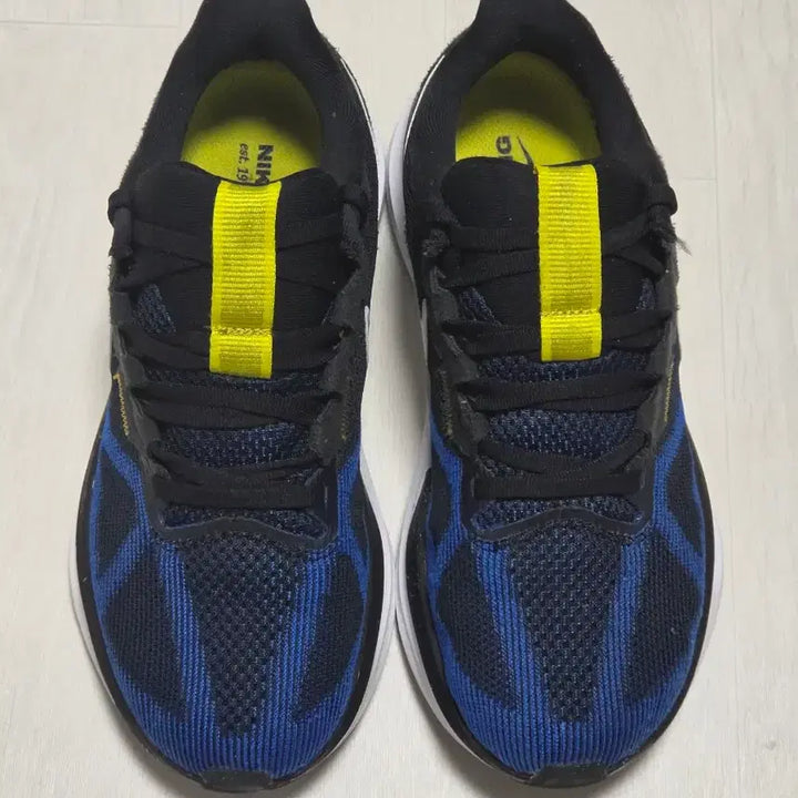 [BUNJANG] Nike Structure 25 Black Racer Blue (240mm) / [A급] 나이키 스트럭쳐 25 블랙 레이서 블루 240사이즈