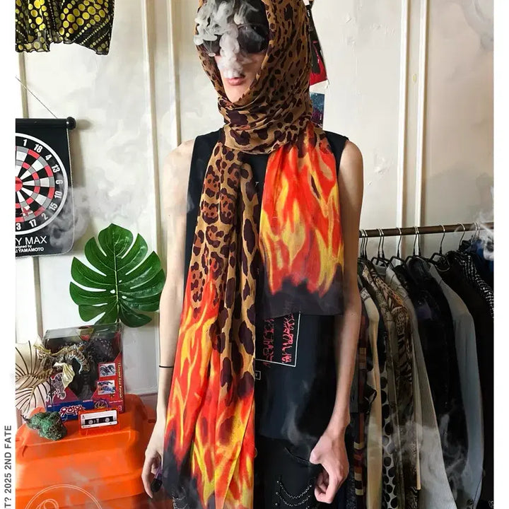 [BUNJANG] Jimmy Choo Archive Leopard Flame Silk Long Scarf / JIMMY CHOO 지미추 아카이브 레오파드 플레임 실크 롱 스카프