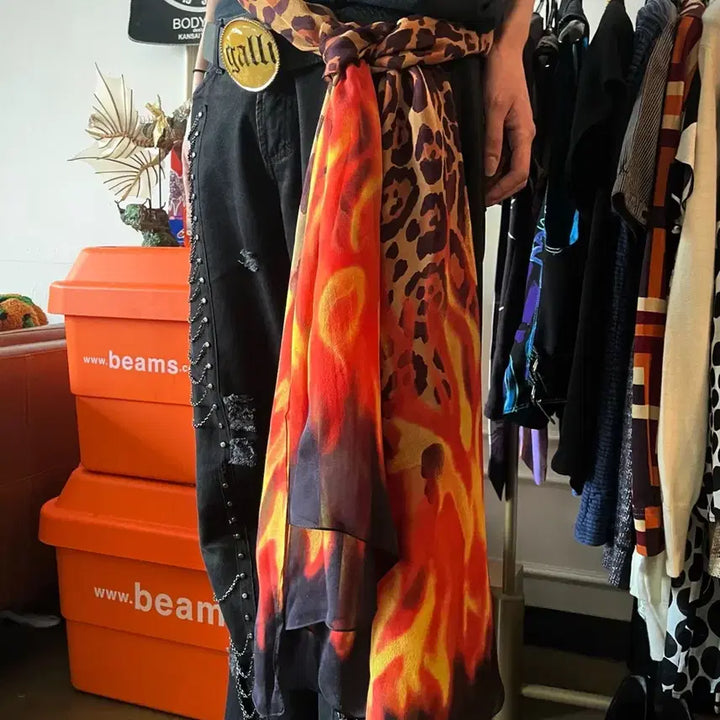 [BUNJANG] Jimmy Choo Archive Leopard Flame Silk Long Scarf / JIMMY CHOO 지미추 아카이브 레오파드 플레임 실크 롱 스카프