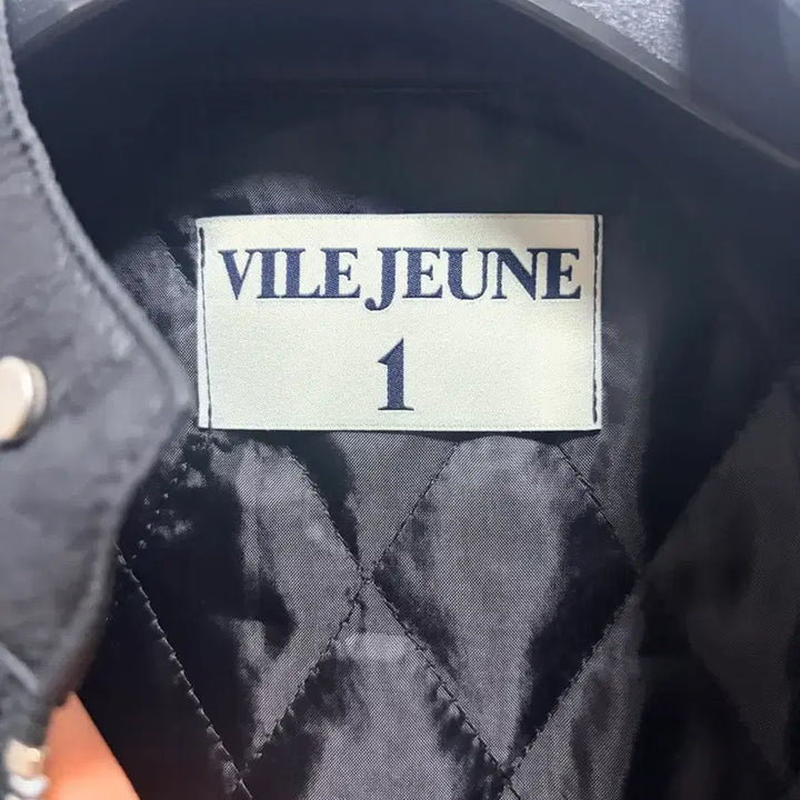 [BUNJANG] BILDEN Padded Two-Way Zip-Up Jacket / 1사이즈 빌젠 패디드 투웨이 집업자켓