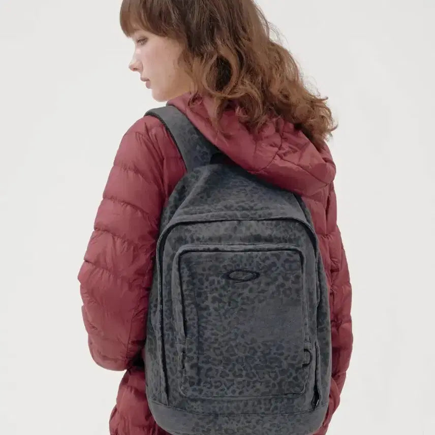 [BUNJANG] Noiago Leopard Backpack Charcoal / 노이아고 레오파드 백팩 차콜