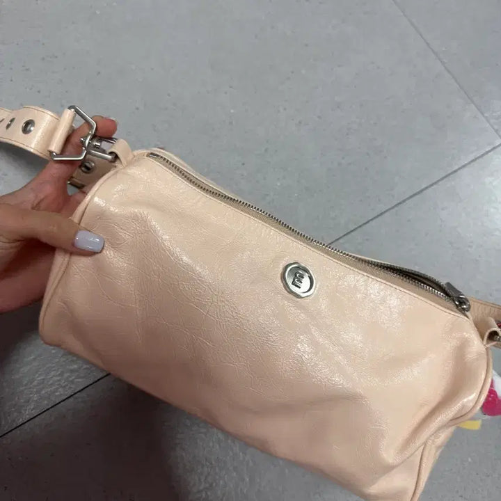 [BUNJANG] Minuitmöut Brett Bag Soap Pink / 미닛뮤트 브렛뱃 솝핑크 (현재 단종, 상태 좋음)
