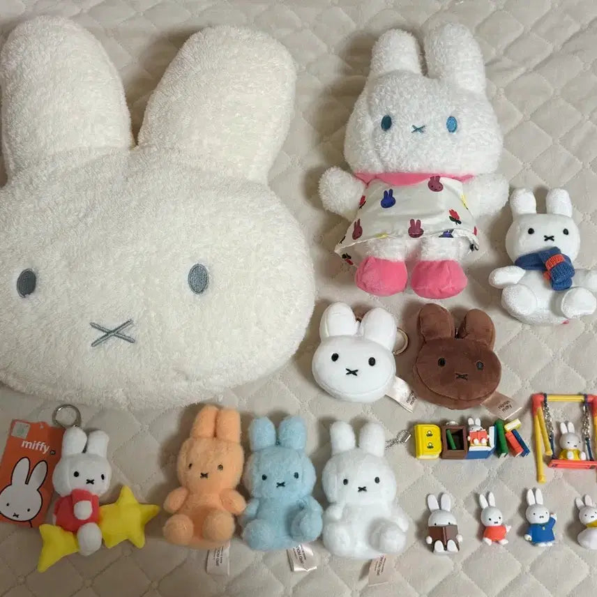 [BUNJANG] Miffy Figure Bundle Set / 미피 인형 피규어 일괄