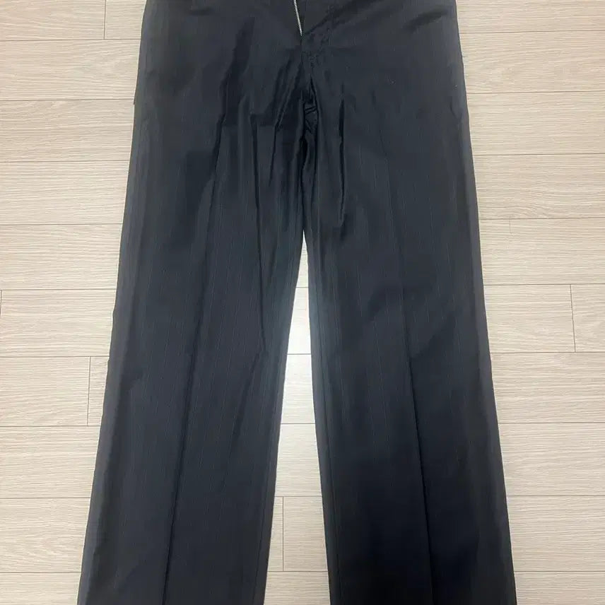 [BUNJANG] Waveness Fishure Stripe Slacks Black / [1] 웨이비니스 피슈어 스트라이프 슬랙스 블랙