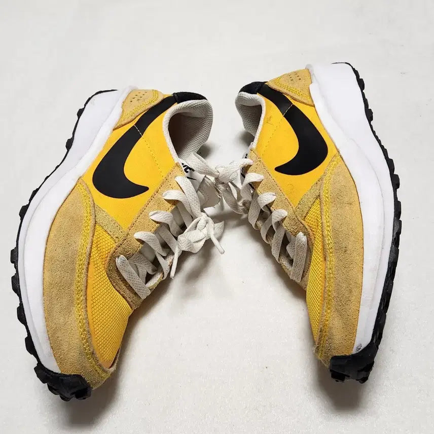 [BUNJANG] Nike Daybreak Yellow Sneakers (Women&