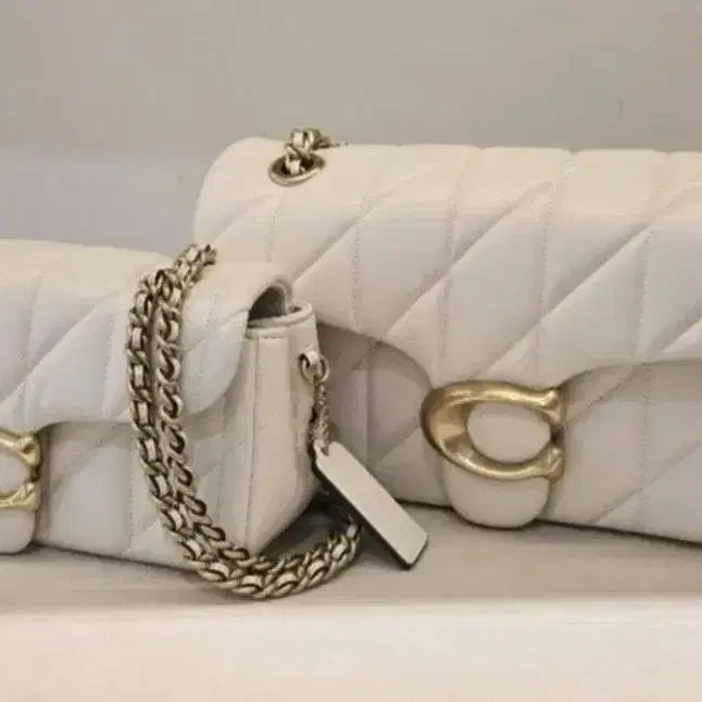 [BUNJANG] Coach Tabby Shoulder Bag Ivory Size 20 / 코치 태비 숄더백/아이보리,20사이즈/
