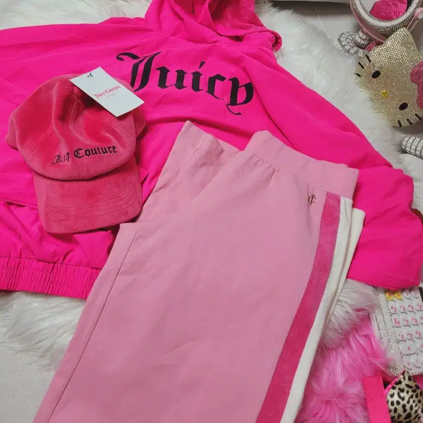 [BUNJANG] Juicy Couture Pink Tracksuit Set with Hat / 쥬시 꾸뛰르 핑크 트레이닝복 세트 + 모자