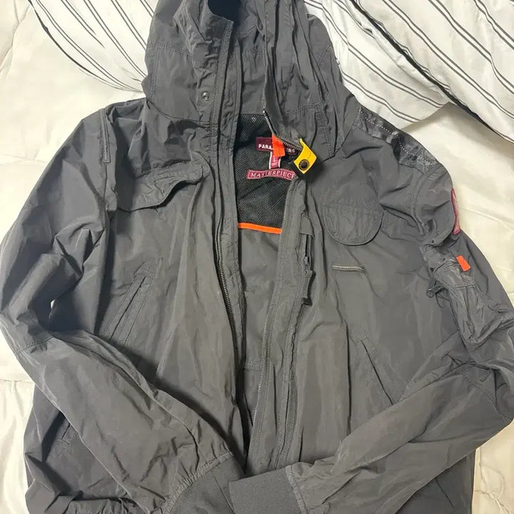 [SOLD OUT] 파라점퍼스 고비 바람막이 L