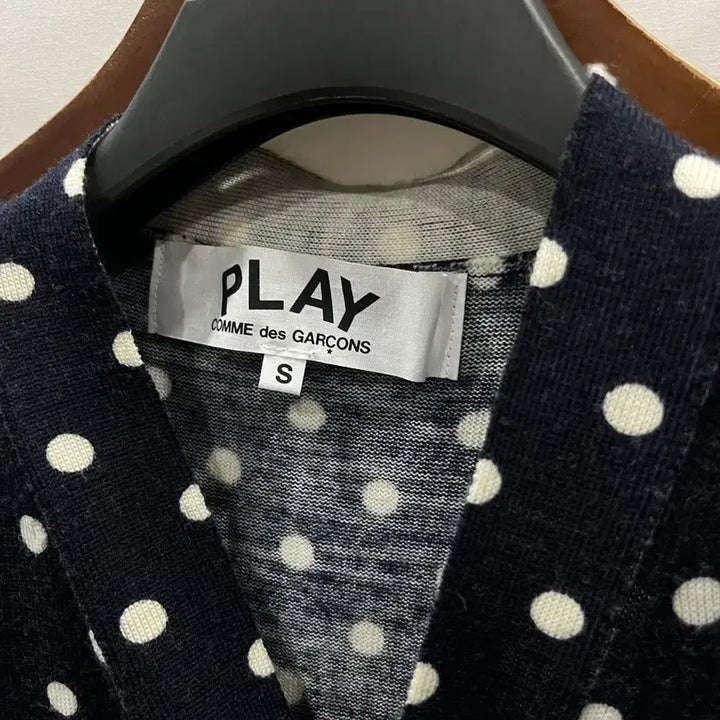 [BUNJANG] Comme des Garçons Play Dot Wool Cardigan Navy S / [정품] 꼼데가르송 플레이 도트 울 가디건 네이비 S